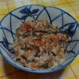 納豆の食べ方-もずく酢＆一味♪